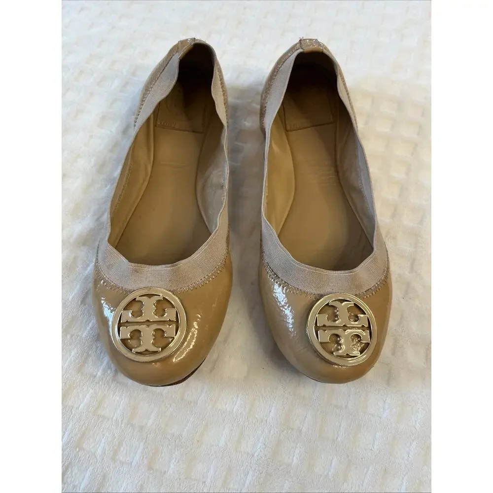 Tory Burch Caroline Ballet Flats Size 7 Beige Patent Leather Khaki Slip On